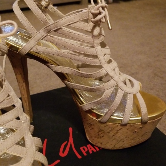 Platform caged heels. - Picture 2 of 4